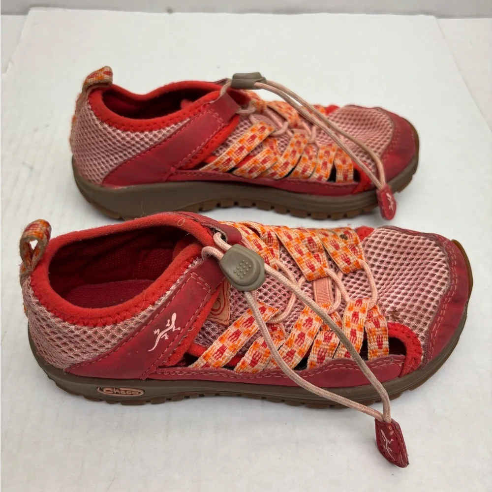 Chaco water shoes size 12 for toddler girl, box 31
